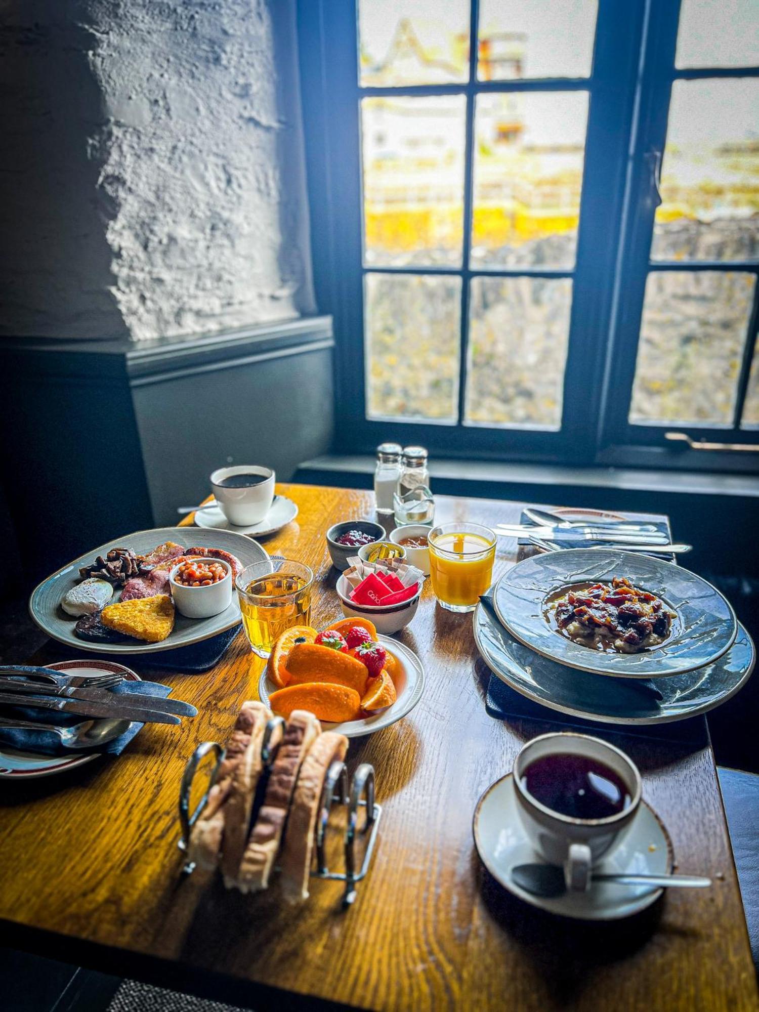 Rock House Hotel Lynton Eksteriør billede